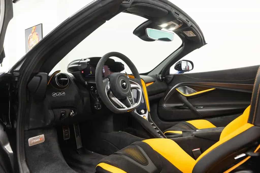 McLaren 750S Spider 01/2026-photo-10