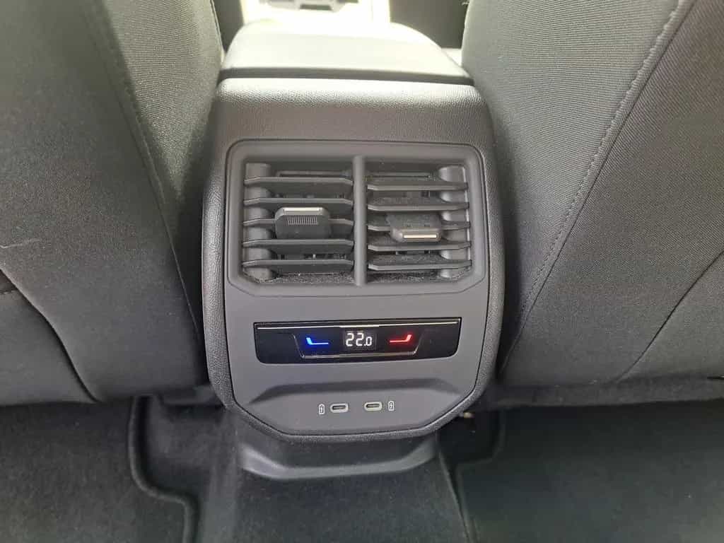 Seat Leon Style ST 2.0TDI DSG PARK-ASSIST WINTERPAKET 01/2022-photo-11