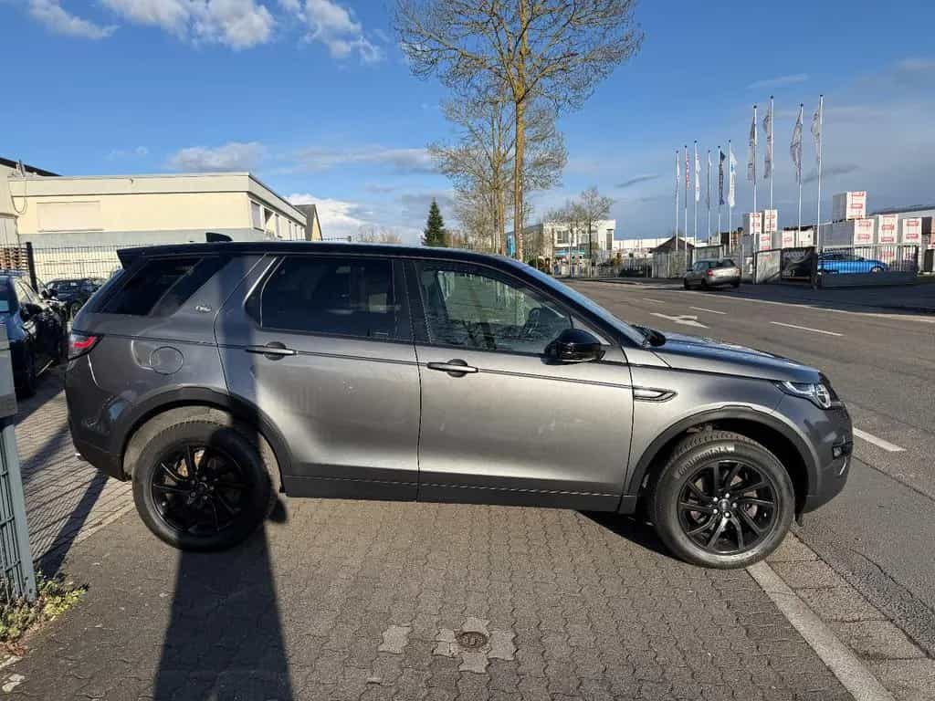 Land Rover Discovery Sport SE AWD 2.0 FINANZIERUNG 03/2018-photo-3