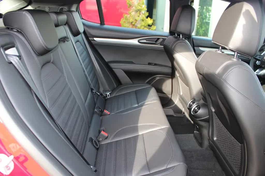 Alfa Romeo Stelvio Veloce Q4 10/2023-photo-15