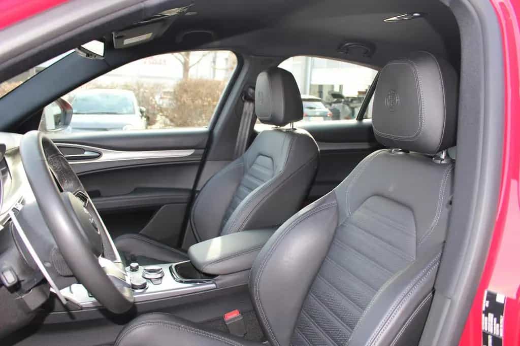 Alfa Romeo Stelvio Veloce Q4 10/2023-photo-9