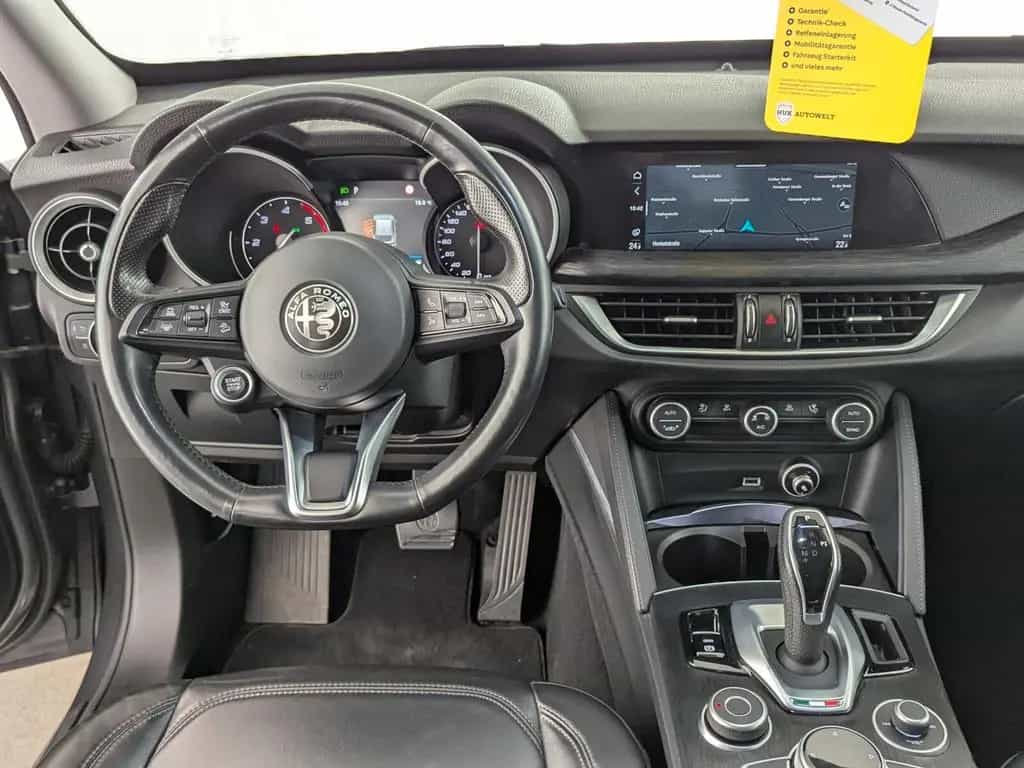 Alfa Romeo Stelvio 2.2 JTDM Super Q4 LEDER+XENON+NAVI+AHK+ 12/2020-photo-17