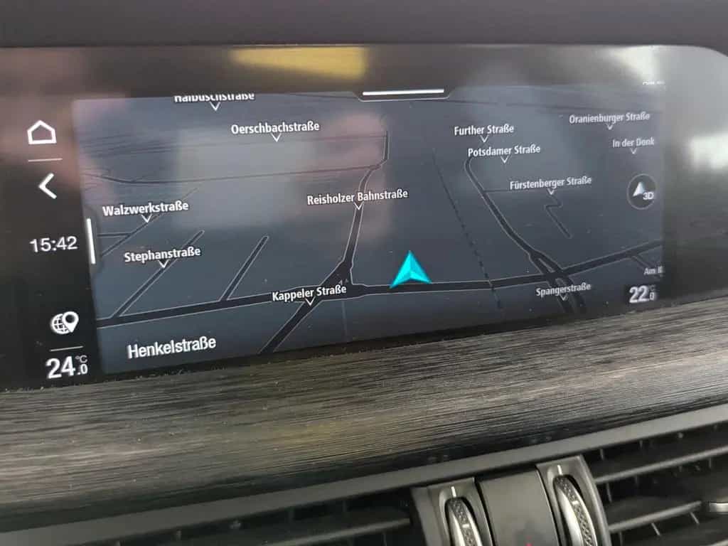 Alfa Romeo Stelvio 2.2 JTDM Super Q4 LEDER+XENON+NAVI+AHK+ 12/2020-photo-20