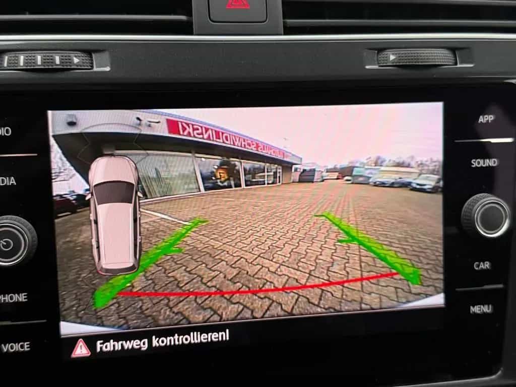 Volkswagen Golf 1.5 16V DSG Kombi Cam ACC APP Connect 07/2019-photo-16