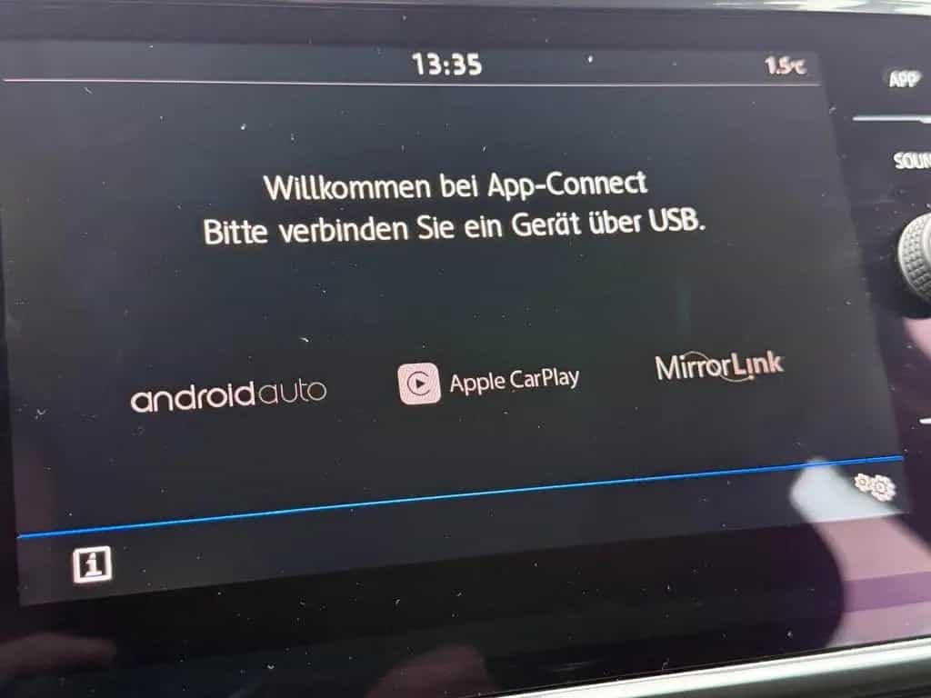 Volkswagen Golf 1.5 16V DSG Kombi Cam ACC APP Connect 07/2019-photo-17