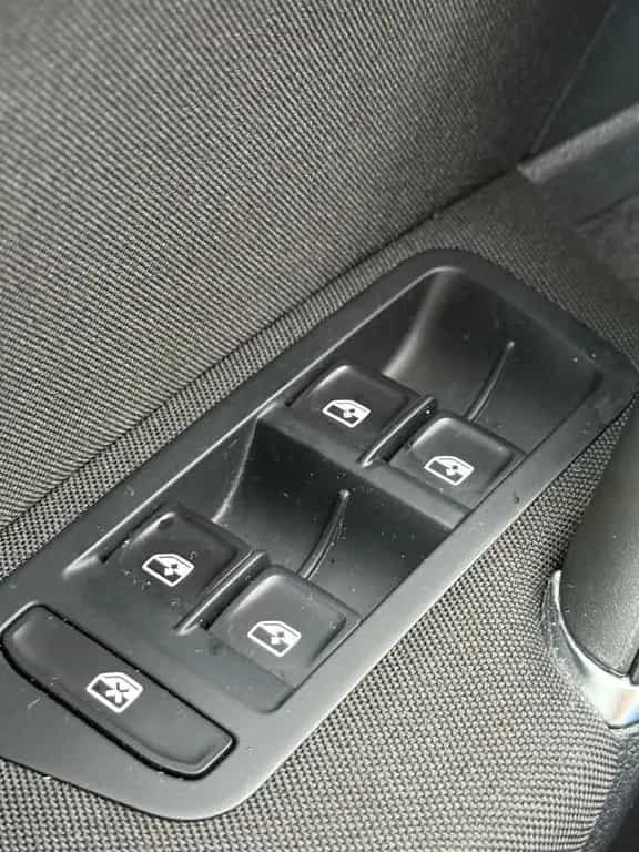 Volkswagen Golf 1.5 16V DSG Kombi Cam ACC APP Connect 07/2019-photo-18