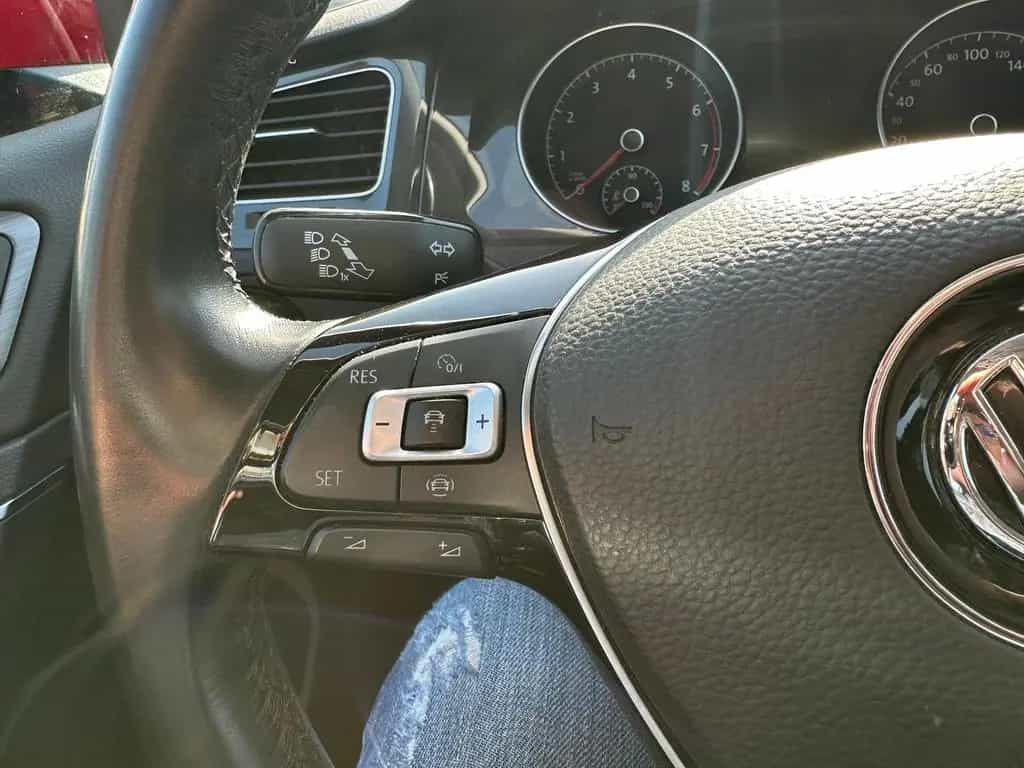 Volkswagen Golf 1.5 16V DSG Kombi Cam ACC APP Connect 07/2019-photo-27