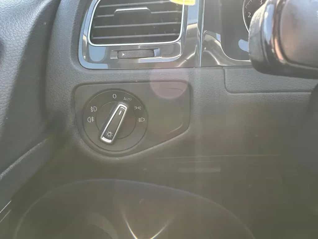 Volkswagen Golf 1.5 16V DSG Kombi Cam ACC APP Connect 07/2019-photo-28