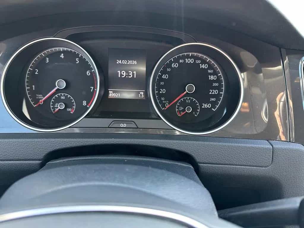 Volkswagen Golf 1.5 16V DSG Kombi Cam ACC APP Connect 07/2019-photo-29