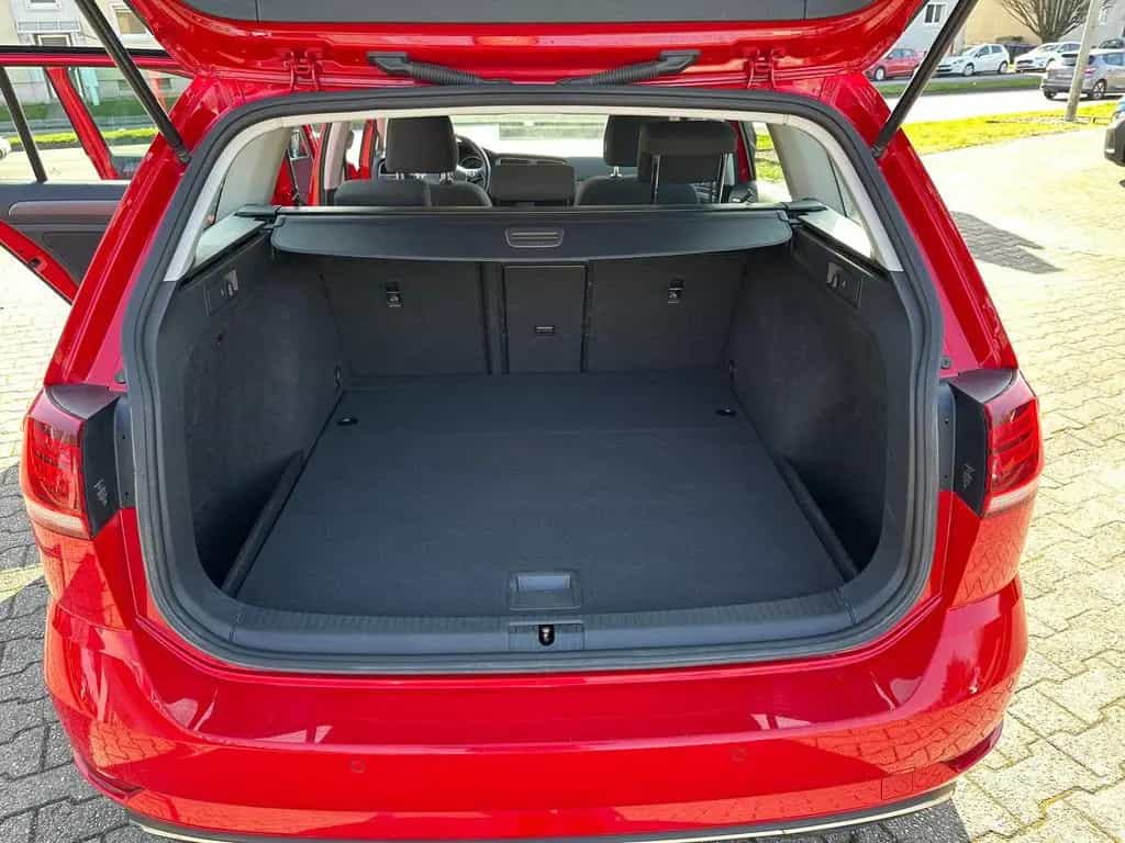 Volkswagen Golf 1.5 16V DSG Kombi Cam ACC APP Connect 07/2019-photo-8