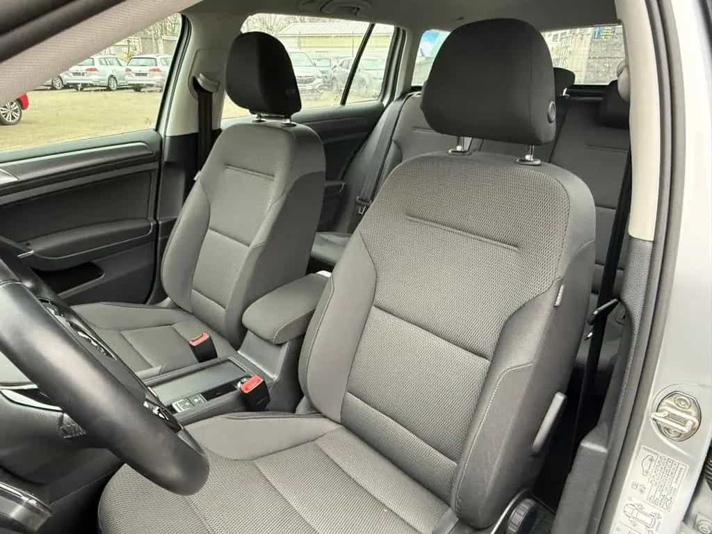Volkswagen Golf 1.5 16V DSG Kombi Cam ACC APP Connect 07/2019-photo-9