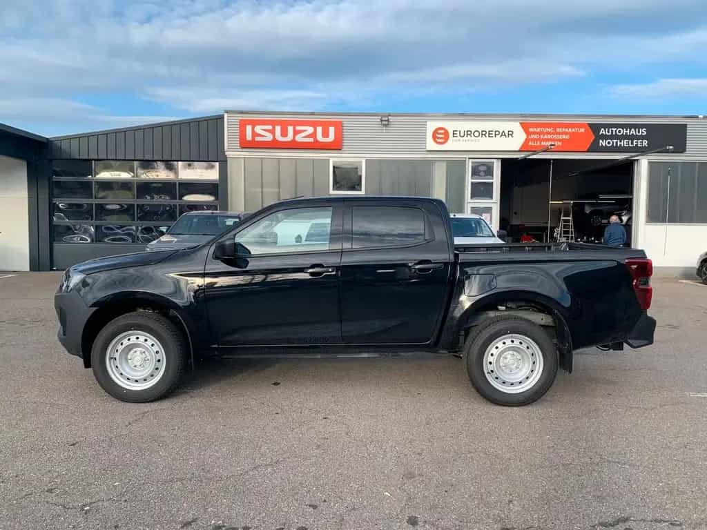 Isuzu D-Max Double Cab 4WD L null-photo-0