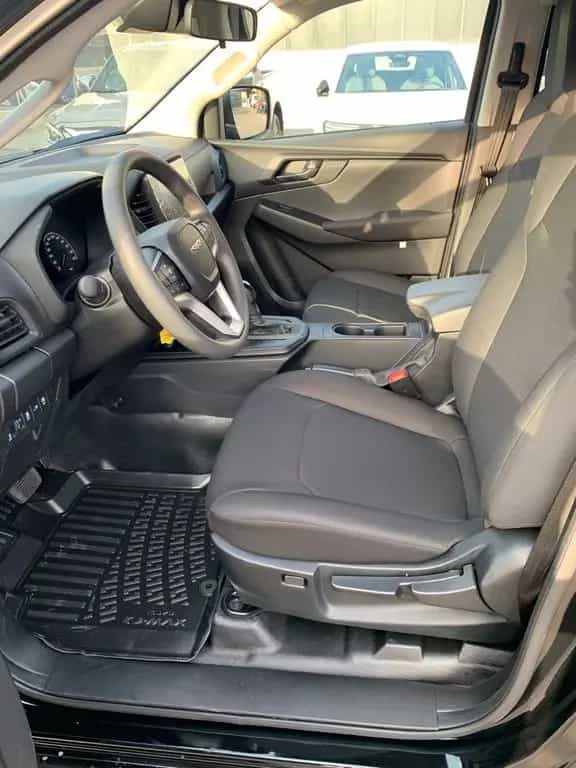 Isuzu D-Max Double Cab 4WD L null-photo-11