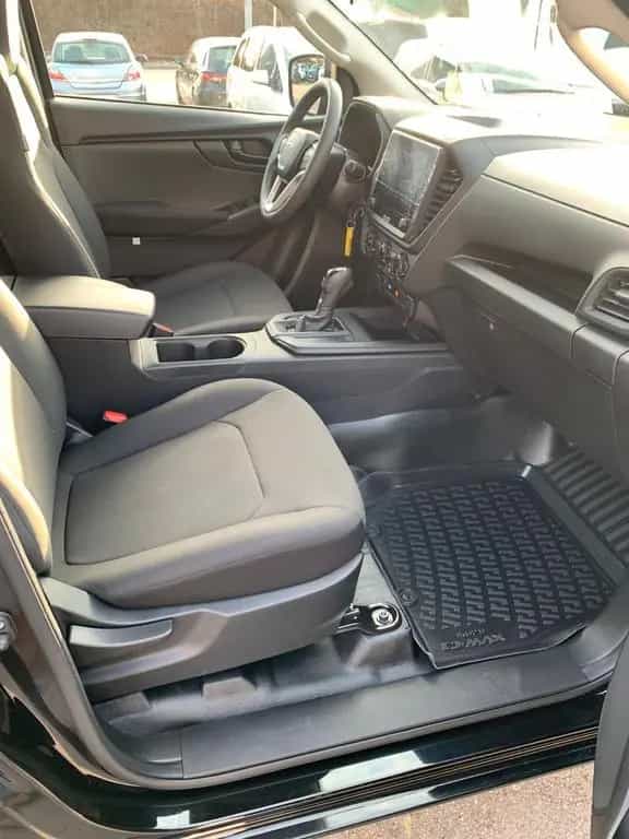 Isuzu D-Max Double Cab 4WD L null-photo-14