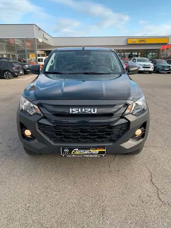 Isuzu D-Max Double Cab 4WD L null-photo-2