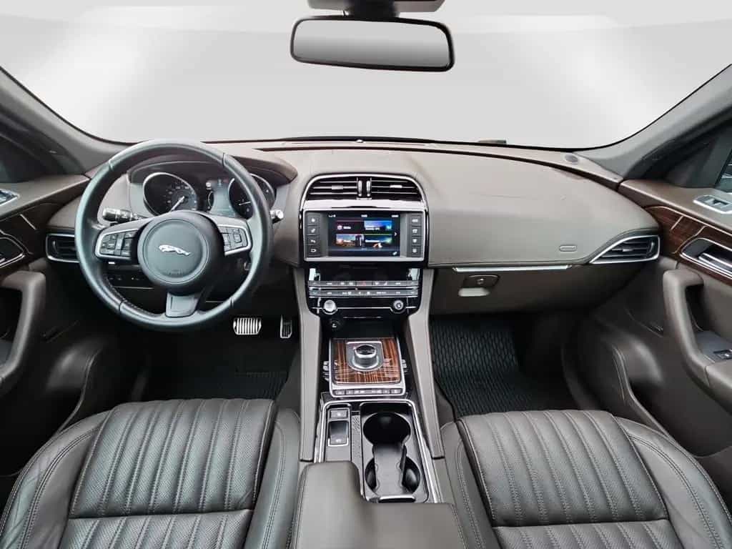 Jaguar F-Pace 30d Portfolio AWD Panorama/Cam/Navi 10/2016-photo-1
