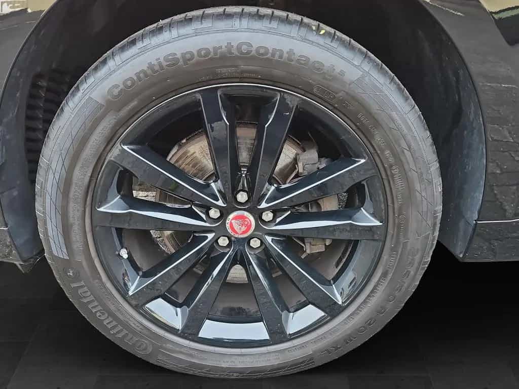 Jaguar F-Pace 30d Portfolio AWD Panorama/Cam/Navi 10/2016-photo-15