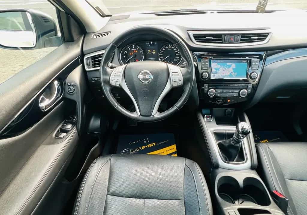 Nissan Tekna Pano Leder Cam Standhzg. 360° Navi AHK 10/2015-photo-20