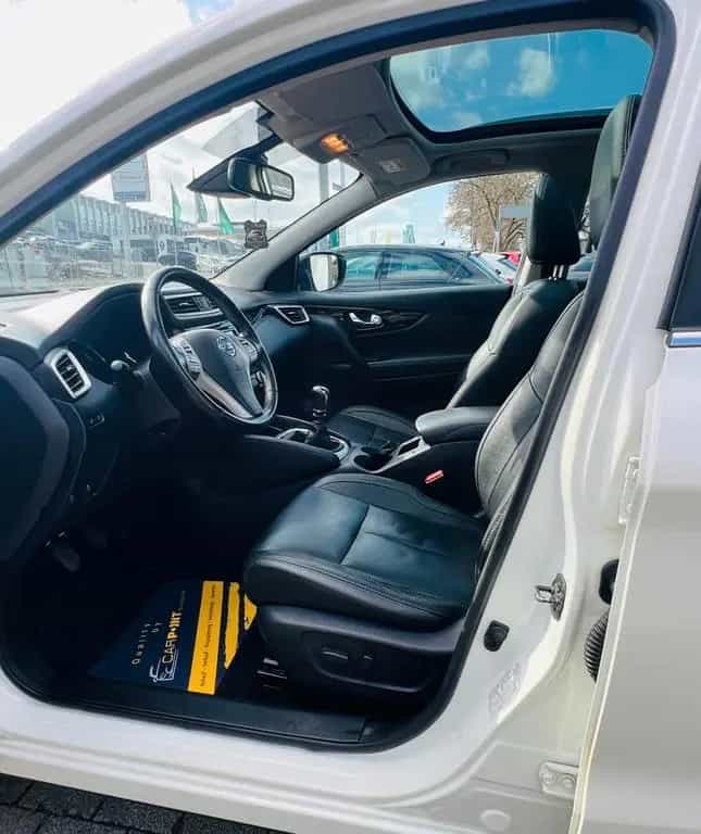 Nissan Tekna Pano Leder Cam Standhzg. 360° Navi AHK 10/2015-photo-5