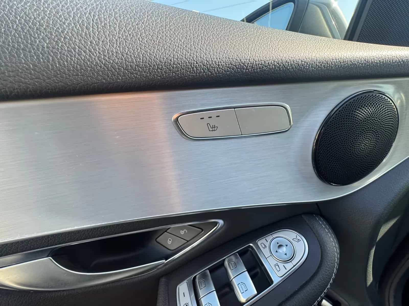 Mercedes-Benz GLC-Class 220 08/2015-photo-20