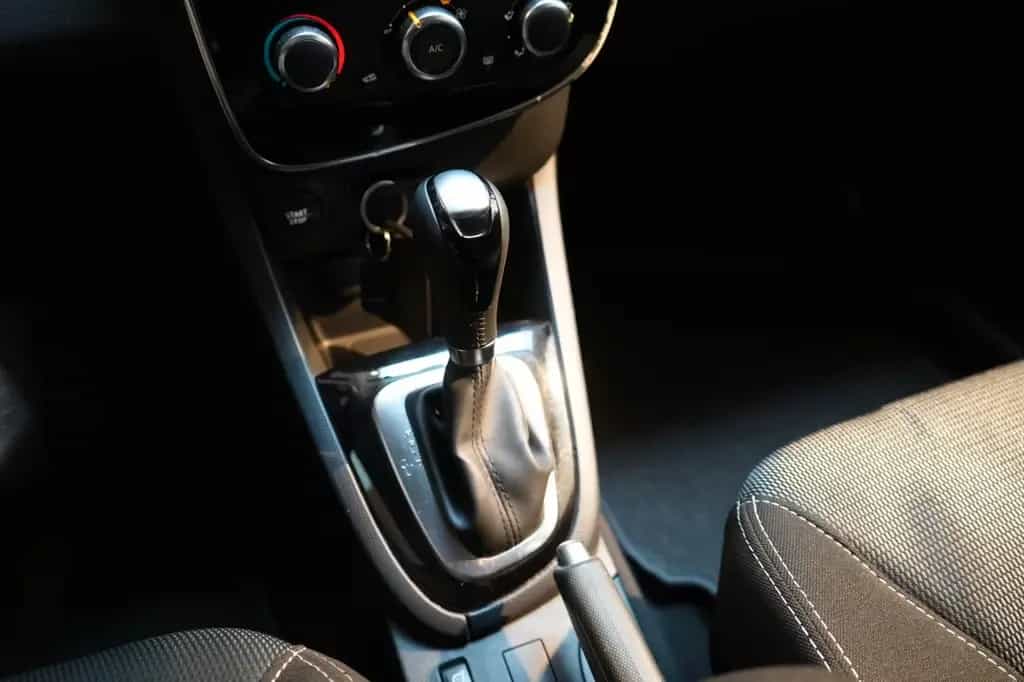 Renault Clio Grandtour Energy TCe 120 EDC Luxe *Klima* 08/2015-photo-13