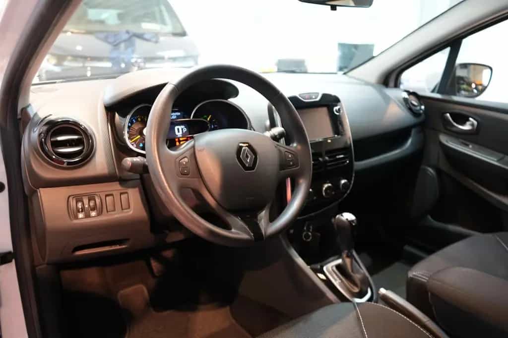 Renault Clio Grandtour Energy TCe 120 EDC Luxe *Klima* 08/2015-photo-9