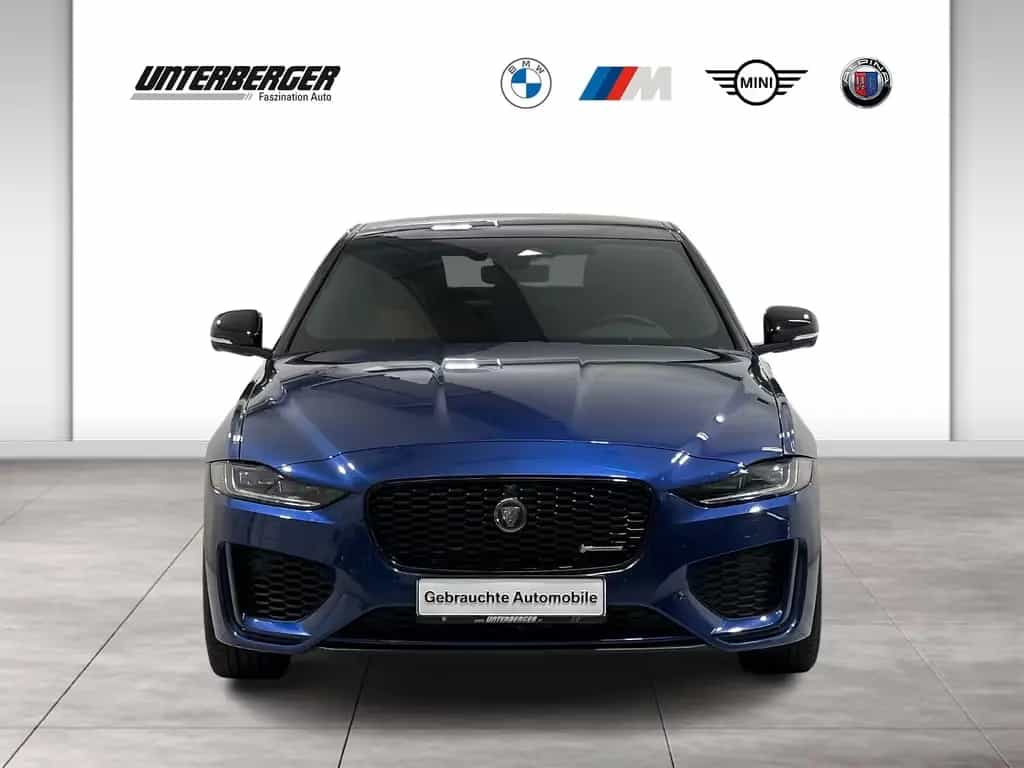Jaguar XE R-DYNAMIC BLACK P250 01/2023-photo-3