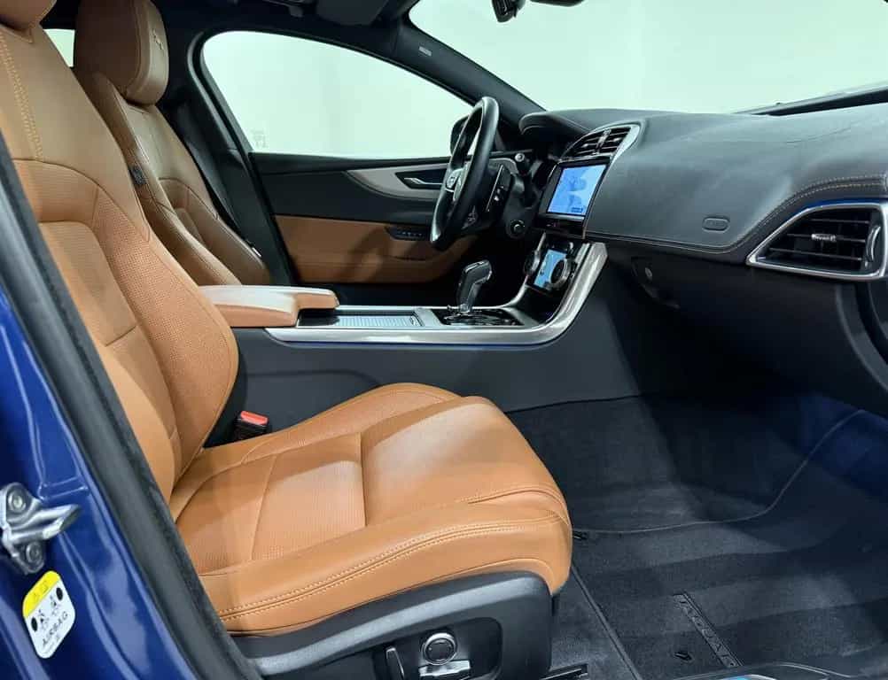 Jaguar XE R-DYNAMIC BLACK P250 01/2023-photo-9