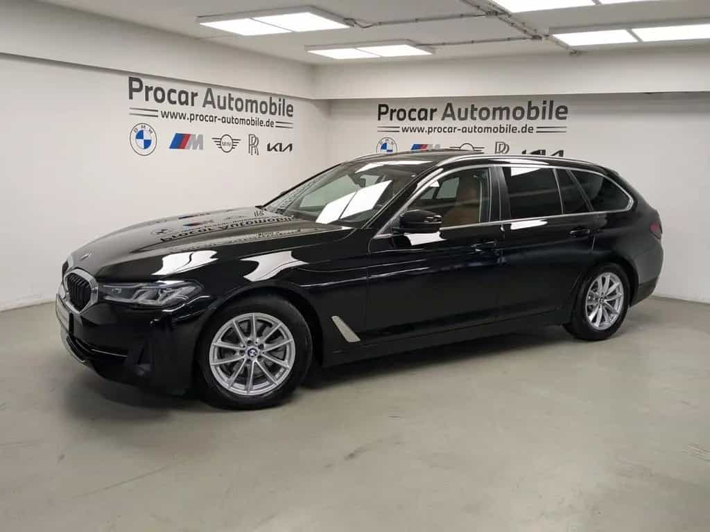 BMW 520 d Touring Laser Pano AHK HuD DA Prof H/K PA 01/2023-photo-1