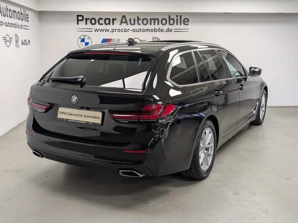 BMW 520 d Touring Laser Pano AHK HuD DA Prof H/K PA 01/2023-photo-3
