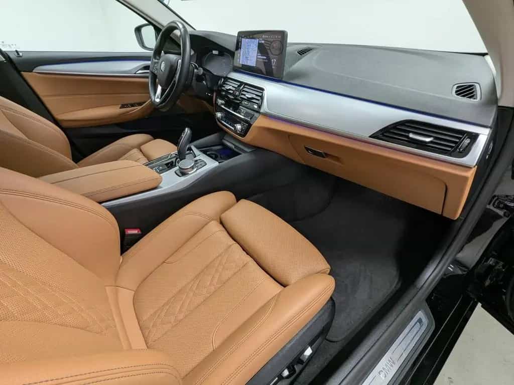 BMW 520 d Touring Laser Pano AHK HuD DA Prof H/K PA 01/2023-photo-5
