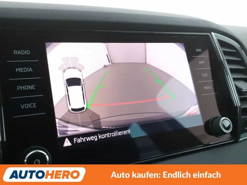 Skoda Karoq 1.5 TSI ACT Style Aut.*AHK*NAVI*LED*ACC* 02/2020-photo-22