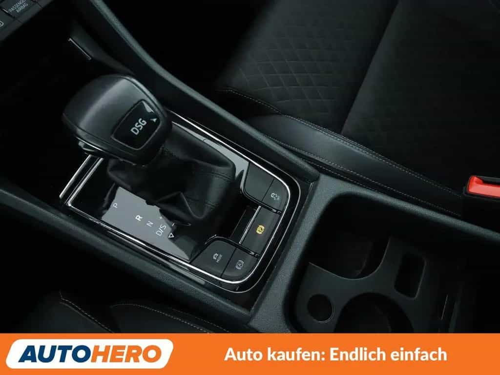 Skoda Karoq 1.5 TSI ACT Style Aut.*AHK*NAVI*LED*ACC* 02/2020-photo-24