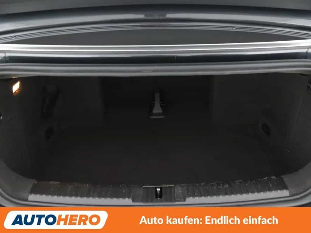 Volkswagen Golf VI 2.0 TSI GTI*NAVI*XENON*TEMPO*PDC* 06/2015-photo-17