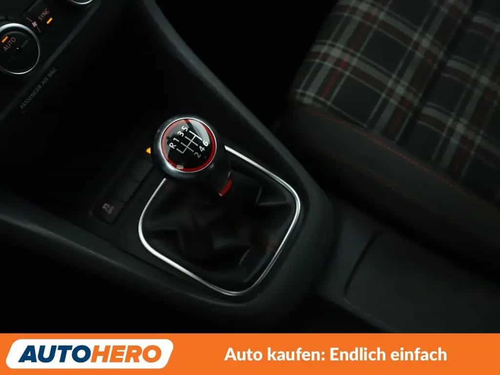 Volkswagen Golf VI 2.0 TSI GTI*NAVI*XENON*TEMPO*PDC* 06/2015-photo-24