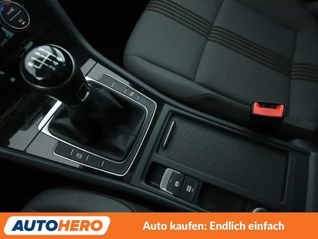 Volkswagen Golf VII 1.4 TSI Allstar BMT*NAVI*TEMPO*PDC*SHZ* 07/2016-photo-21