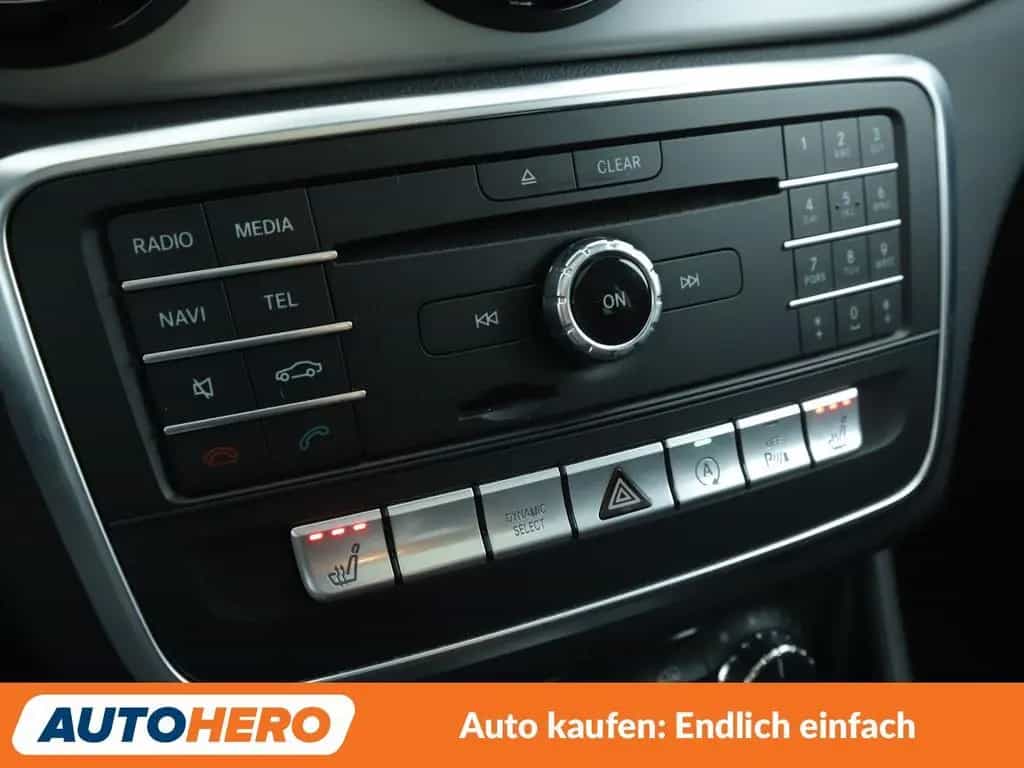 Mercedes-Benz CLA-Class 250 AMG Line Aut.*NAVI*LED*TEMPO*PANO*PDC* 08/2017-photo-21