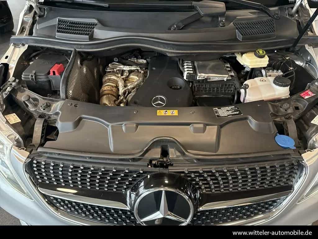 Mercedes-Benz V-Class 300 d Avantgarde 4MATIC AMG+360°+BURMESTER+AHK 02/2021-photo-13