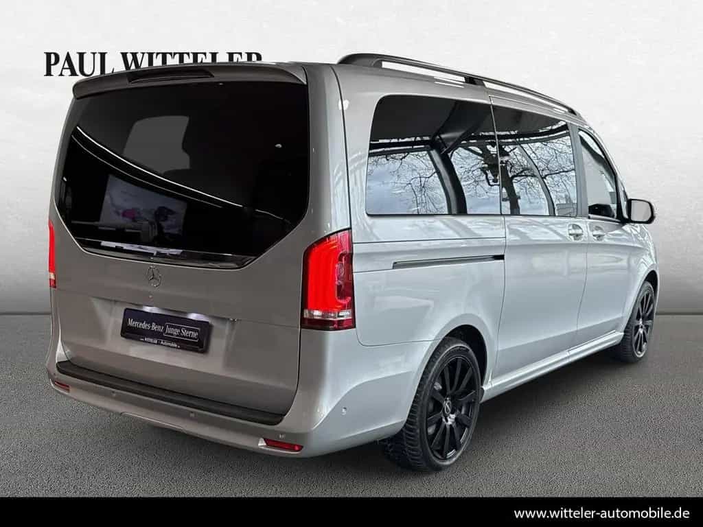 Mercedes-Benz V-Class 300 d Avantgarde 4MATIC AMG+360°+BURMESTER+AHK 02/2021-photo-3