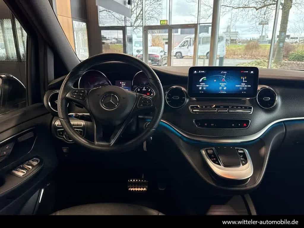 Mercedes-Benz V-Class 300 d Avantgarde 4MATIC AMG+360°+BURMESTER+AHK 02/2021-photo-8