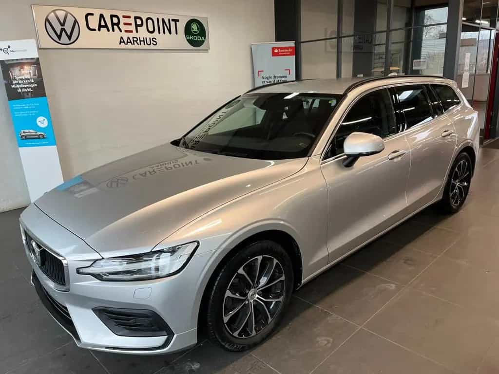 Volvo V60 Kombi Momentum Pro 12/2021-photo-0