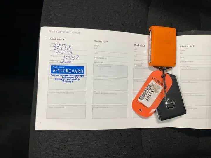 Volvo V60 Kombi Momentum Pro 12/2021-photo-22