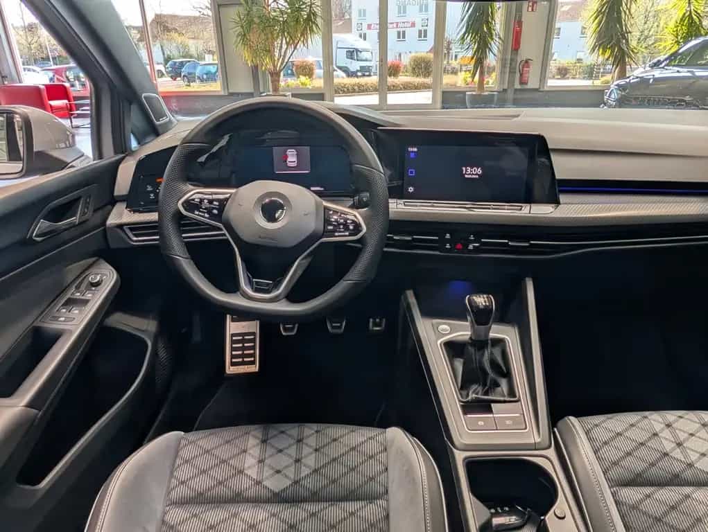 Volkswagen Golf 1.5 TSI OPF R-Line 8-fach 1.Hand 11/2021-photo-6