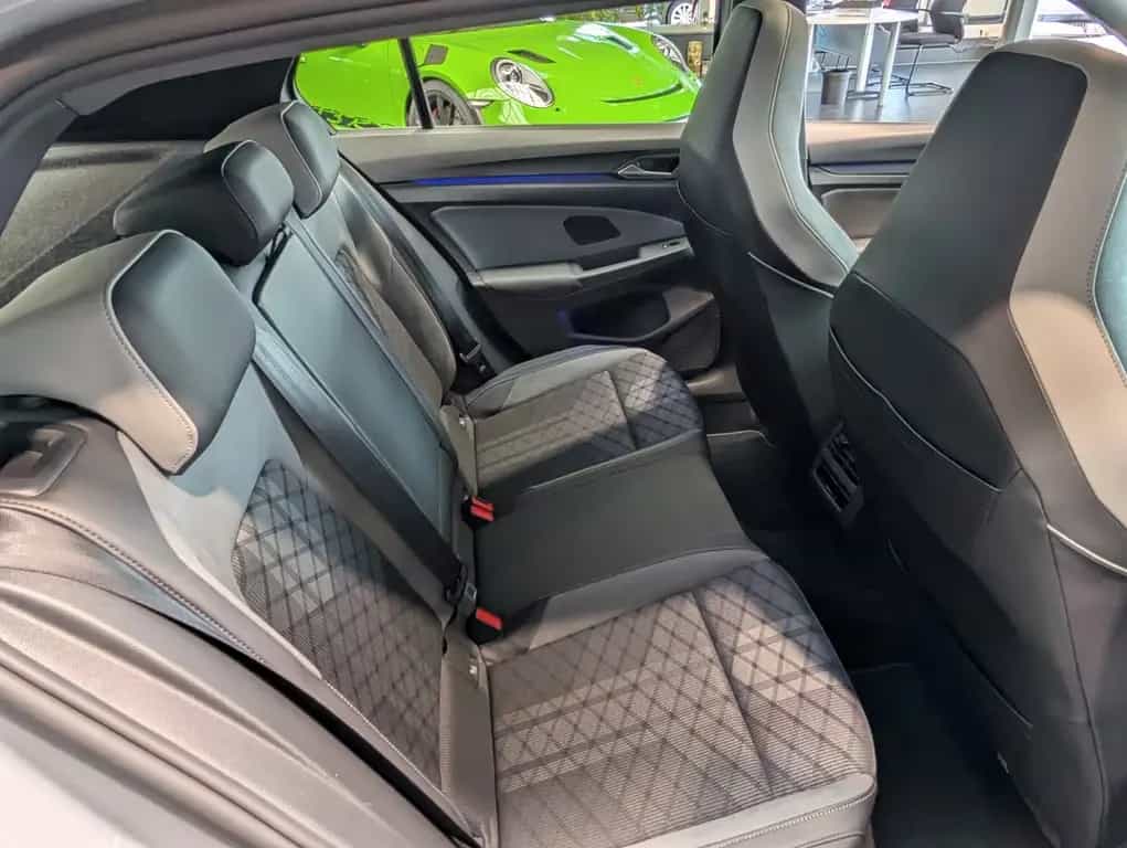 Volkswagen Golf 1.5 TSI OPF R-Line 8-fach 1.Hand 11/2021-photo-9