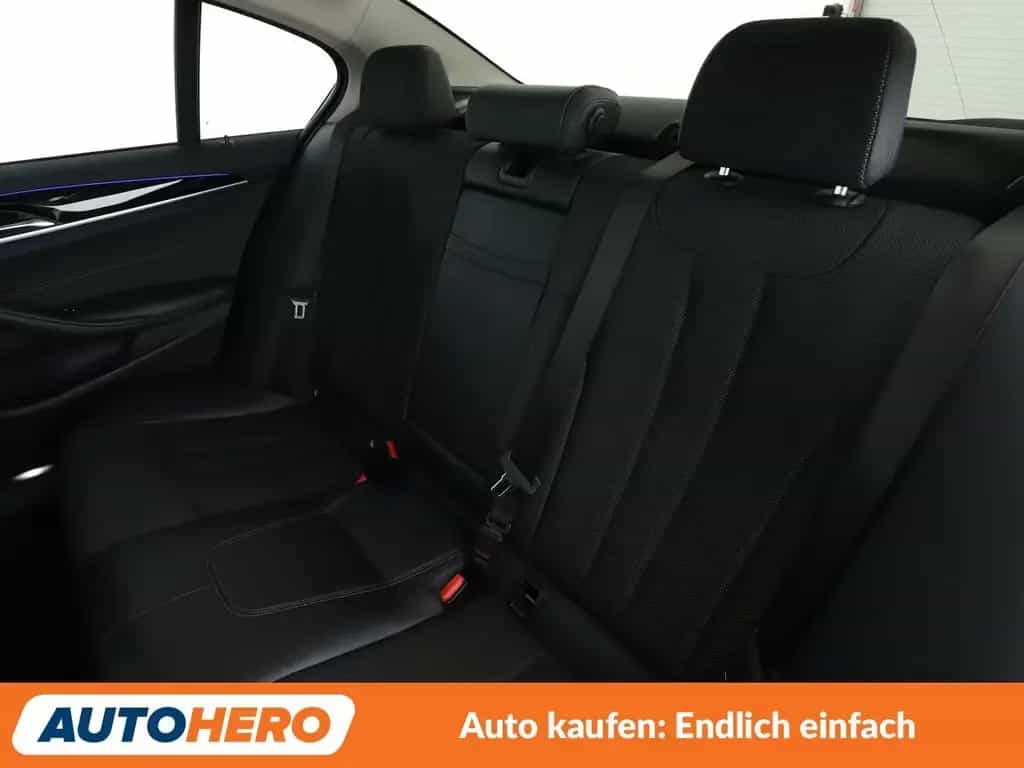 BMW 5 Series 520i Sport Line Aut.*NAVI*LED*TEMPO*CAM*PDC*SHZ* 09/2018-photo-13