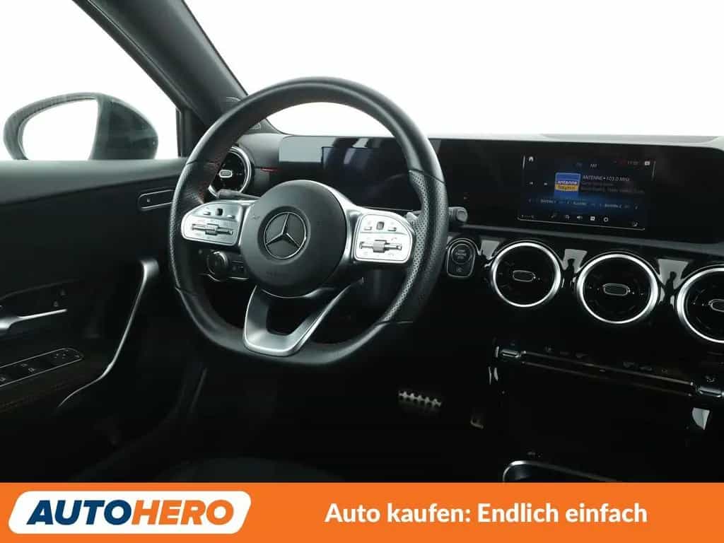 Mercedes-Benz A-Class 250 4Matic AMG Line Aut.*NAVI*TEMPO*CAM*PDC* 04/2019-photo-12