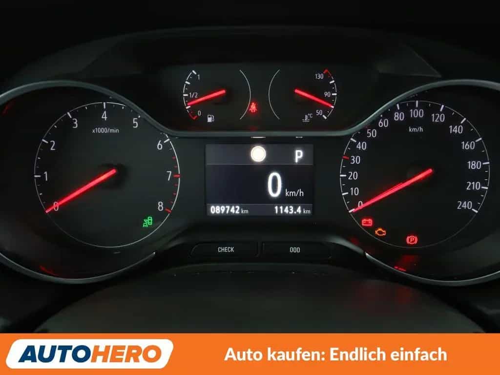 Opel Grandland X 2.0 CDTI Business INNOVATION Aut. 06/2019-photo-19