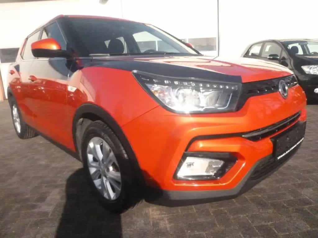 Ssangyong Tivoli 1.6 e-XGi 160 FLOW 2WD-Automatik-Navi 04/2019-photo-1