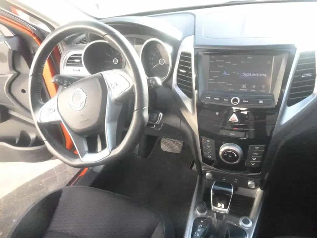Ssangyong Tivoli 1.6 e-XGi 160 FLOW 2WD-Automatik-Navi 04/2019-photo-10