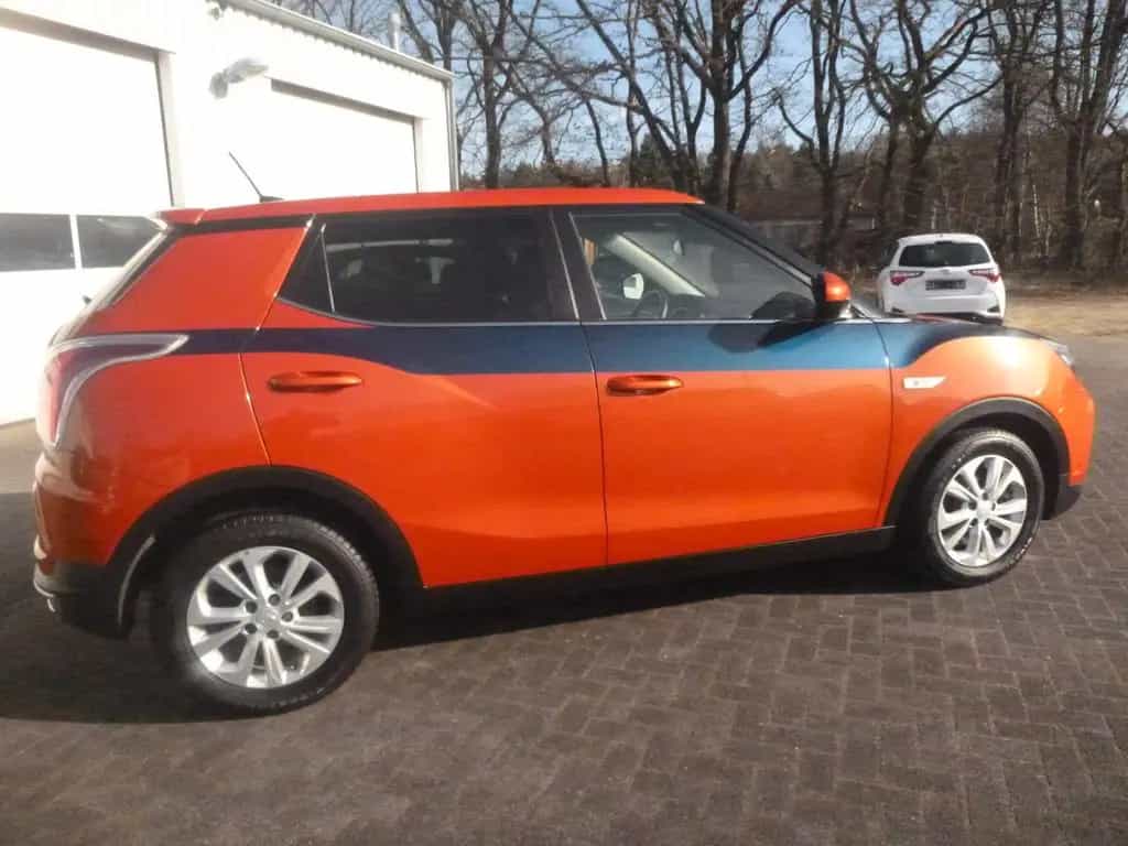 Ssangyong Tivoli 1.6 e-XGi 160 FLOW 2WD-Automatik-Navi 04/2019-photo-2